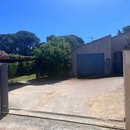 Provencale, Piscine * 圣特罗佩