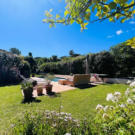 Provencale, Piscine 公寓